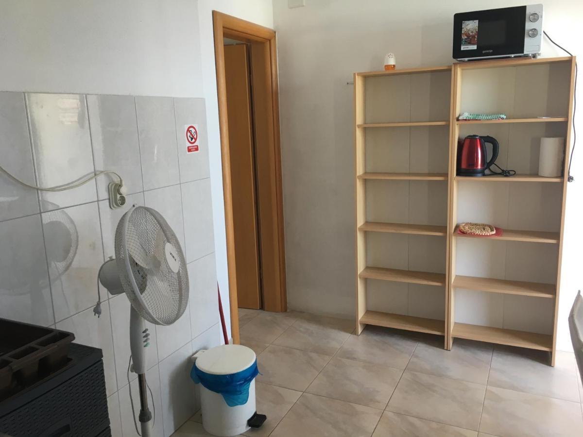 Apartmani Domenika Žuljana Esterno foto