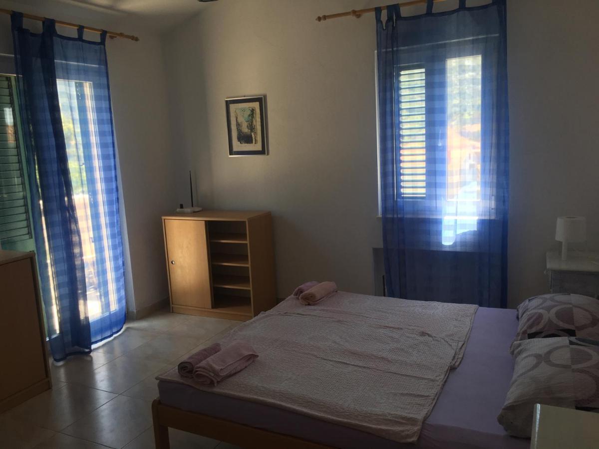 Apartmani Domenika Žuljana Esterno foto